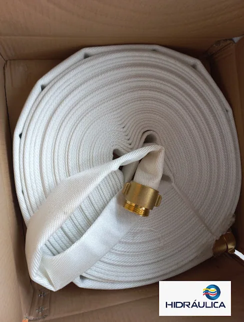 MANGUERA CONTRA INCENDIOS DOBLE CHAQUETA 11/2" X 30 METROS *